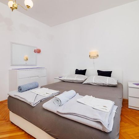 Apartments Melita Dramalj Eksteriør billede