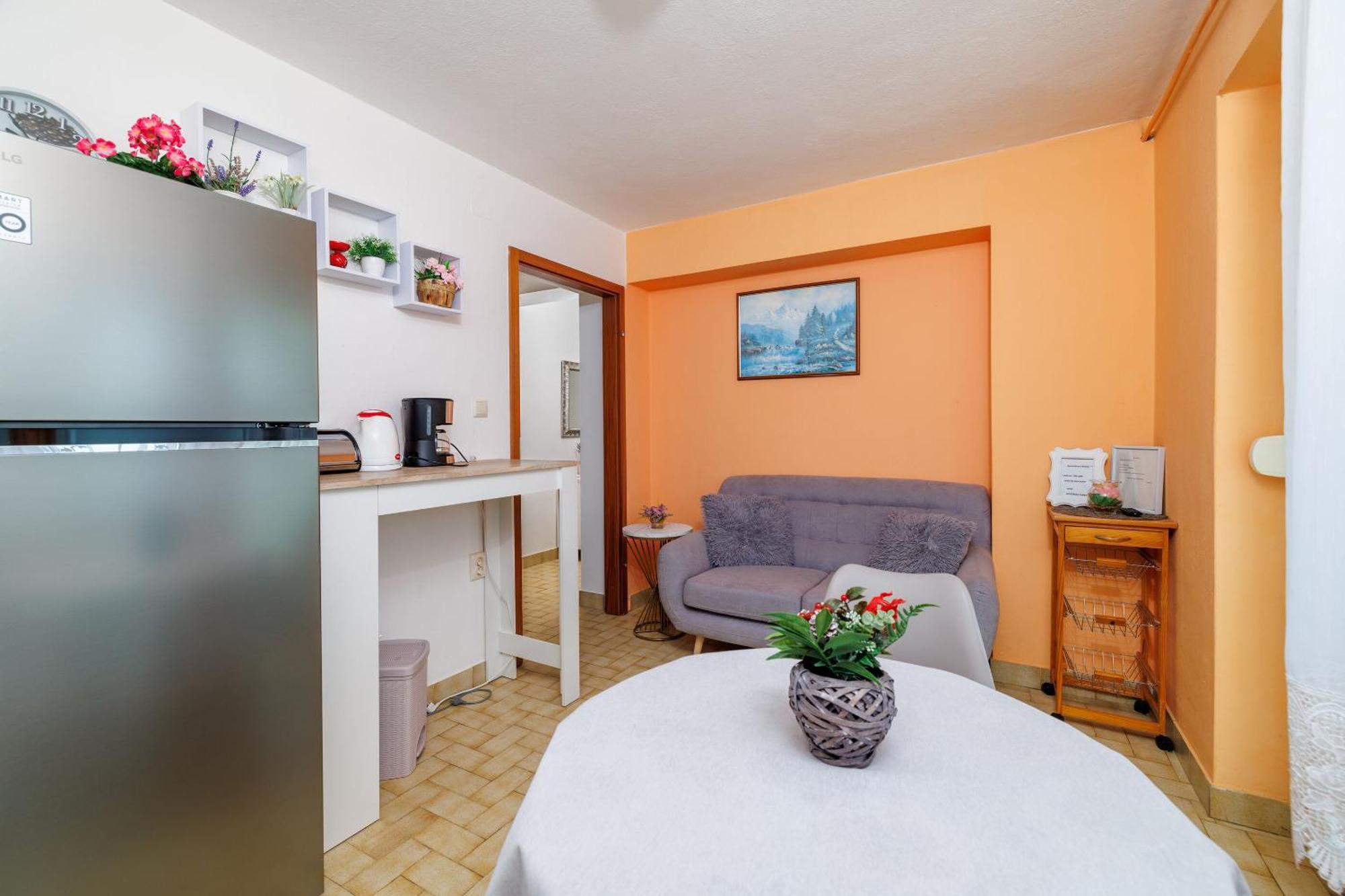 Apartments Melita Dramalj Eksteriør billede