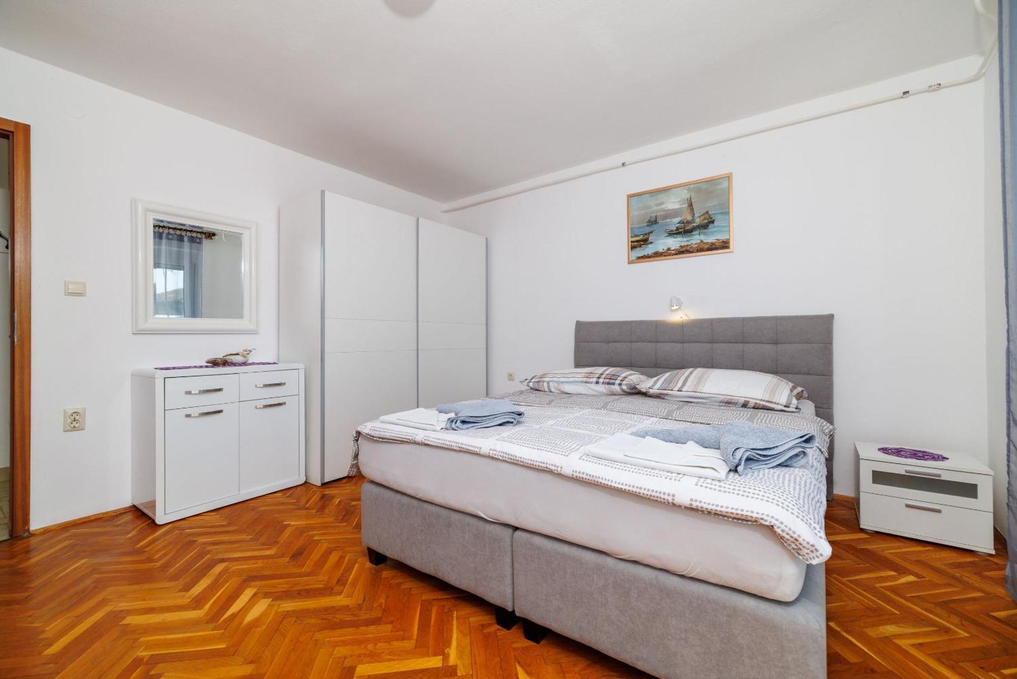 Apartments Melita Dramalj Eksteriør billede